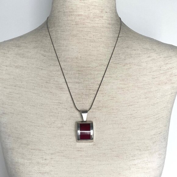 925 Silver Pendant Bujukan Necklace. SKU: NK7916SVJRB  Solid Sterling Silver 925 Curved Sim Red Jasper Pendant Necklace 20\